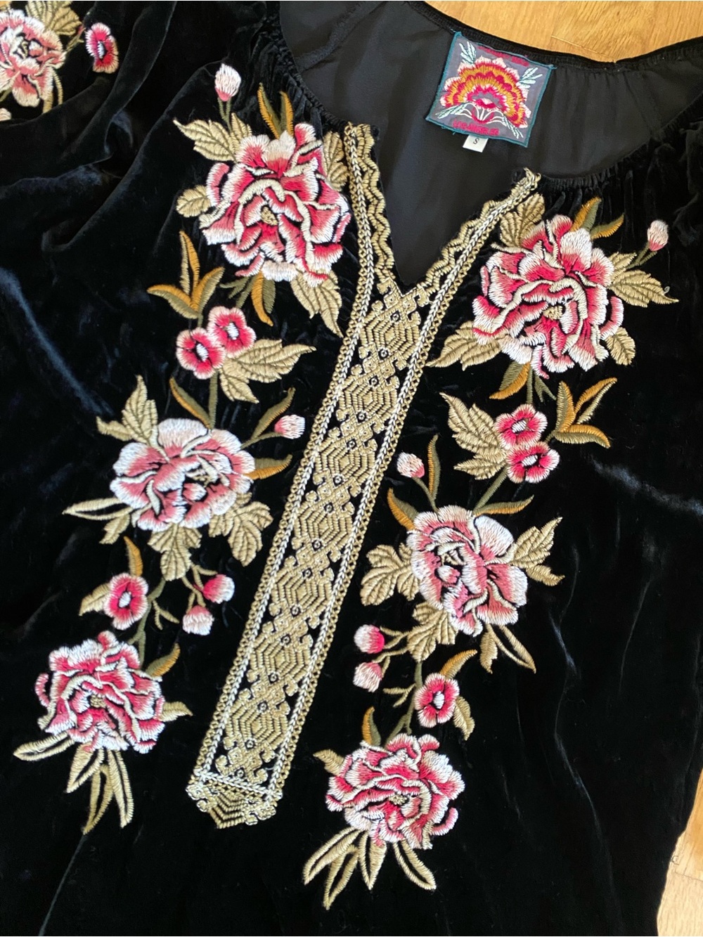 Johnny Was Black Silk-Blend Velvet Embroidered Blouse - Picture 2 of 12